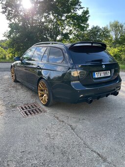 BMW e91 335xi - 4