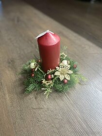 Vánoční svícen červená svíčka - 4