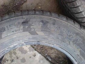 Zimní pneu, 215/65/16, Nokian WR D4, 2x - 4