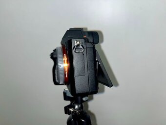 Sony Alpha A7R III tělo - 4