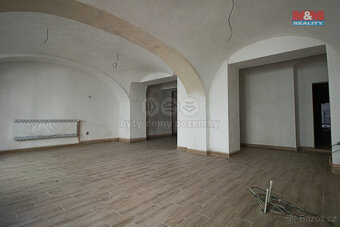 Pronájem obchod a služby, 300 m², Chomutov, ul. Ruská - 4