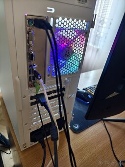 Herní PC ryzen 3600/16ddr4/5700/1TBssd/850w záruka - 4