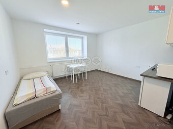 Pronájem bytu 1+kk, 28 m², Pardubice - 4