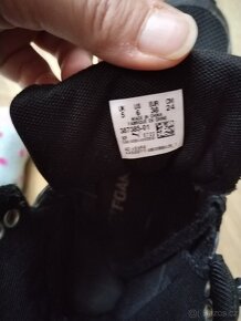 Kotníkové podzimní tenisky Puma vel. 38 - 4