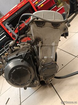 Motory, motorové díly ZXR 750, ZX7R - 4