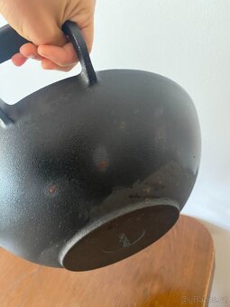 Litinový wok Uno Casa 32 cm se silikonovým víkem - 4