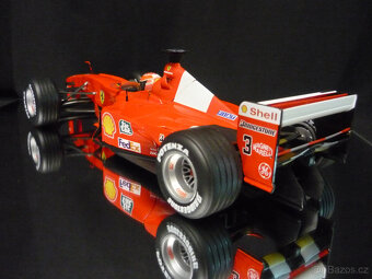 Ferrari F2000 Schumacher Formule F1 Hot Wheels 1/18 - 4