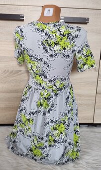 Květované bavlněné šaty - M - 4