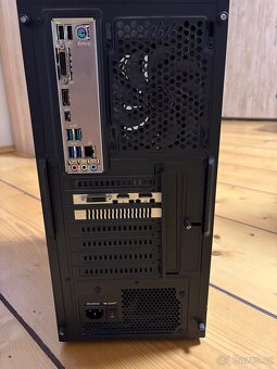 Kompletní PC sestava - 4
