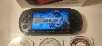 Psp Street včetně krabice 5xhra+nabíječka - 4