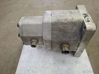 Hydraulické čerpadlo UR 80/32 - 4