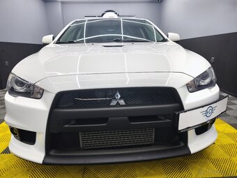 Mitsubishi Lancer EVO X - 4