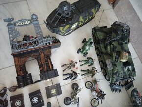 Armádní hračky pro děti, vojáci, tanky.. - 4