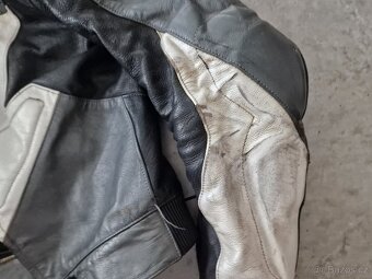 Prodám použitou dvojdílnou kombinézu Dainese - 4