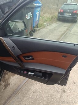 KRÁSNÝ Interiér BMW E61 hnědá KŮŽE výhřev dekor - 4
