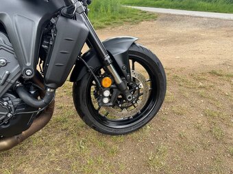 Yamaha mt09 top stav - 4