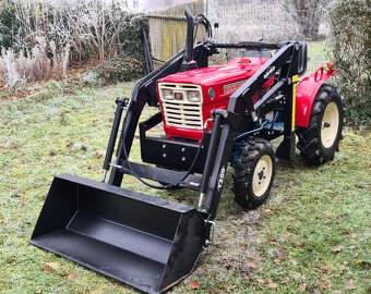 Traktor Yanmar YM 1401 - 4