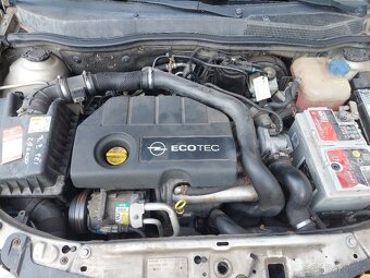 Prodám Opel Astra H rv 2007 1.7cdti 74 kw - 4