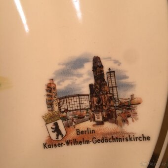 Ručně místopisný malovaný talíř Berlín Krone Handarbeit - 4