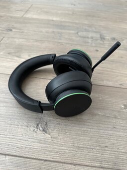Xbox Wireless Headset - 4