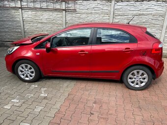 KIA RIO - 4
