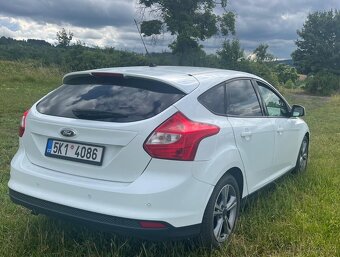 Ford Focus 1.0 EcoBoost Champions Edition - 4