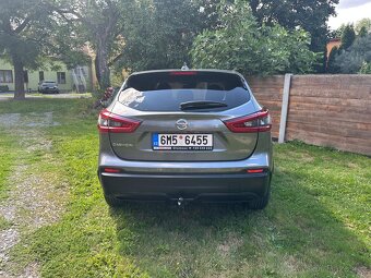 Nissan Qashqai 1.6 benzin, 120 KW - odpočet DPH možný - 4