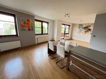 Pronájem bytu 3+kk s balkónem a garáží, 90 m², Opava - 4