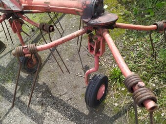 Obraceč píce Fahr KH4, záběr 3,8 m, tažený, s kardanem - 4