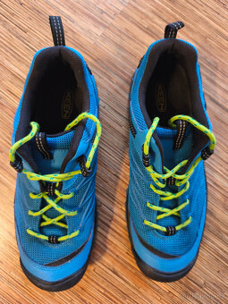 KEEN modré tenisky 39,5 nikdy nenošené - 4