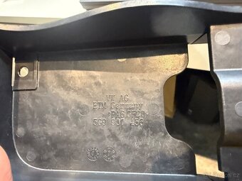 Držáky jednotek mrtvého úhlu Golf 7 Variant - 4