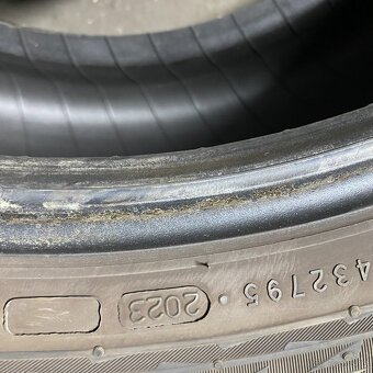 Zimní pneu 235/50 R19 103V Nokian 7,5-8mm - 4