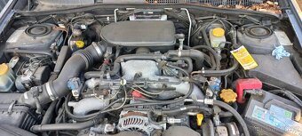 Subaru Legacy 2006 2,0 121kw - Náhradní díly - 4