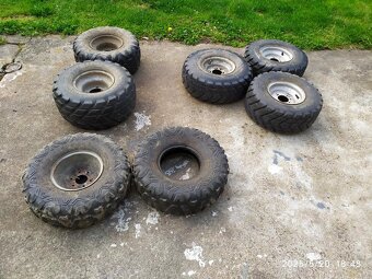 kola ATV/čtyřkolka - 4