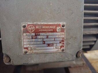 Převodovka s brzdou 2,2kW 950 otáček - 4