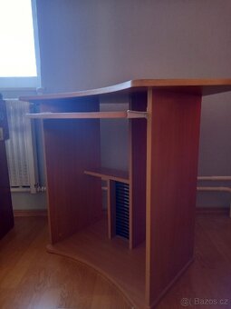 Rohový stůl - 4
