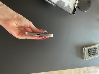 Apple iphone 15 Pro Max 264GB Titan - 4