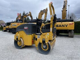 Tandemový vibrační válec SANY STR30C-10 - 4