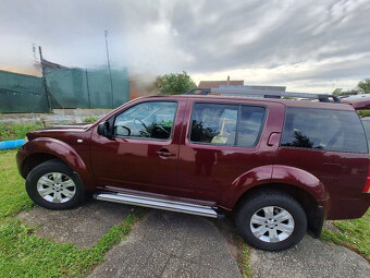 Nissan Pathfinder 2,5 DCI - 4