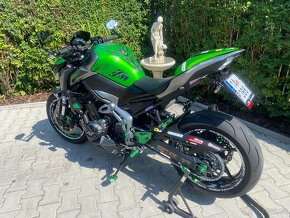 KAWASAKI Z900 - 4