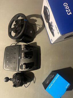 Volant logitech G23-PS4/PS5/PC - 4