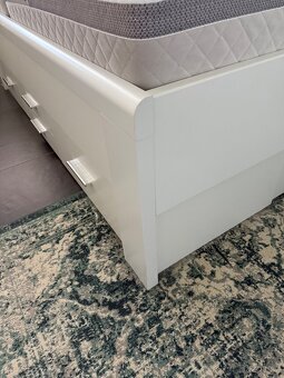 Manželská postel 180x200 včetně úložného prostoru - 4