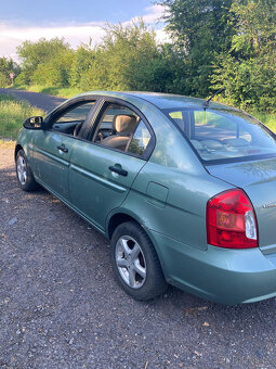 Hyundia Accent r. 2007 1,4/71kw - 4