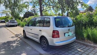 Vw touran Facelift 1.6Mpi Benzín+LPG 75kw,Nové brzdové desti - 4