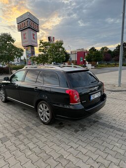 Toyota Avensis - 4