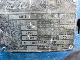 Zetor 4011 s vlekem - 4