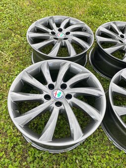 ALU KOLA ALFA ROMEO GIULIETTA 5X110 R17 - 4