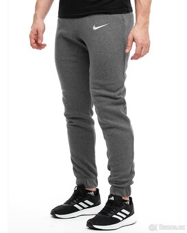 Pánské tepláky Nike, vel. L - 4