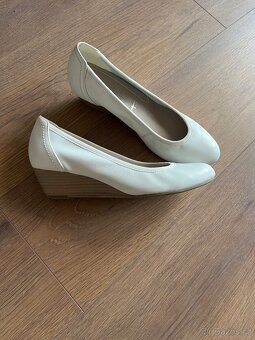 Lodičky bílé #Lodicky kožené  #Lodičky na klínku - 4