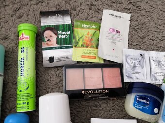 Kosmetika - cena za vše - 4